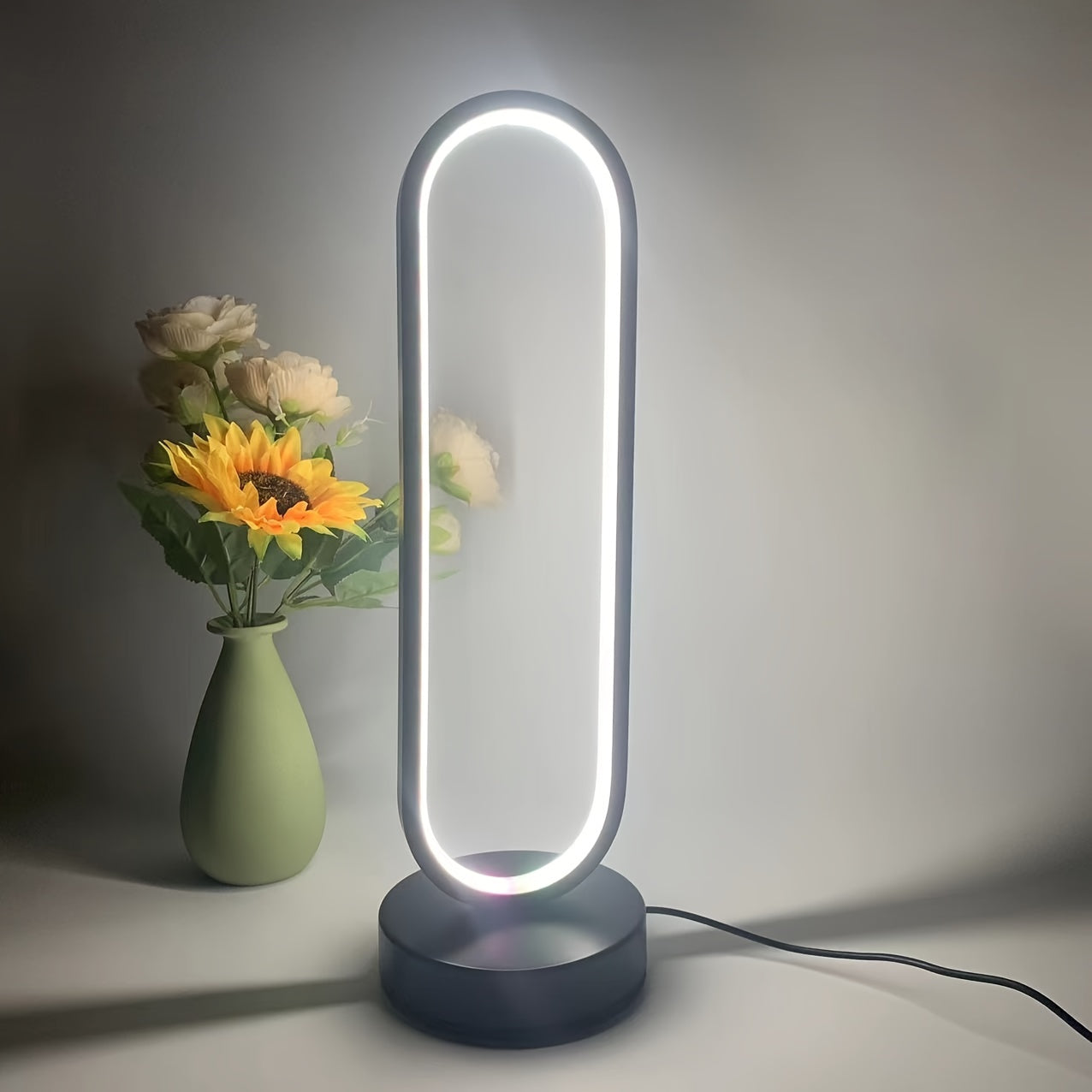 Ampoule LED ovale à effet lumineux — Éclairage nocturne