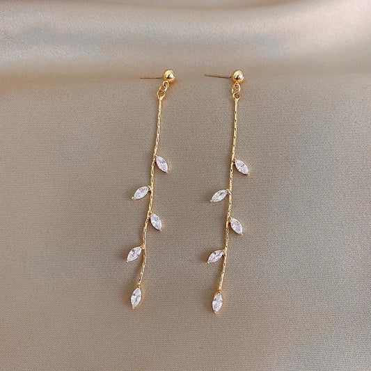 Noble Leaf Earrings