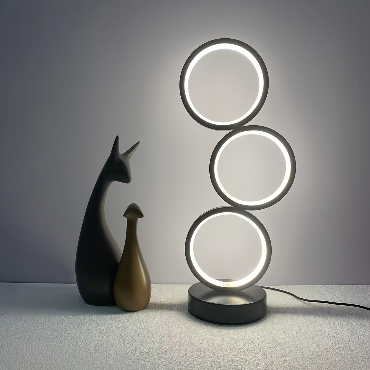 Triple Halo LED Table Lamp — Iluminação Night Glow